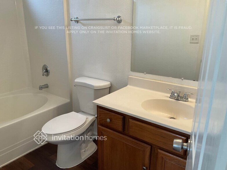 Building Photo - 1001 Sunlight Path Dr