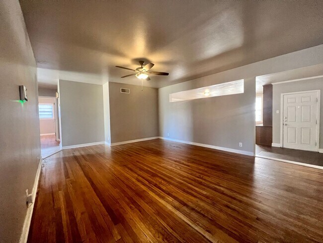 Building Photo - PRE-LEASING FOR JULY! Great 3/2/1 with Two Living Areas