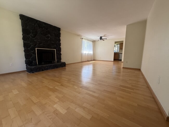 Building Photo - 5324 97th Ave Ct W