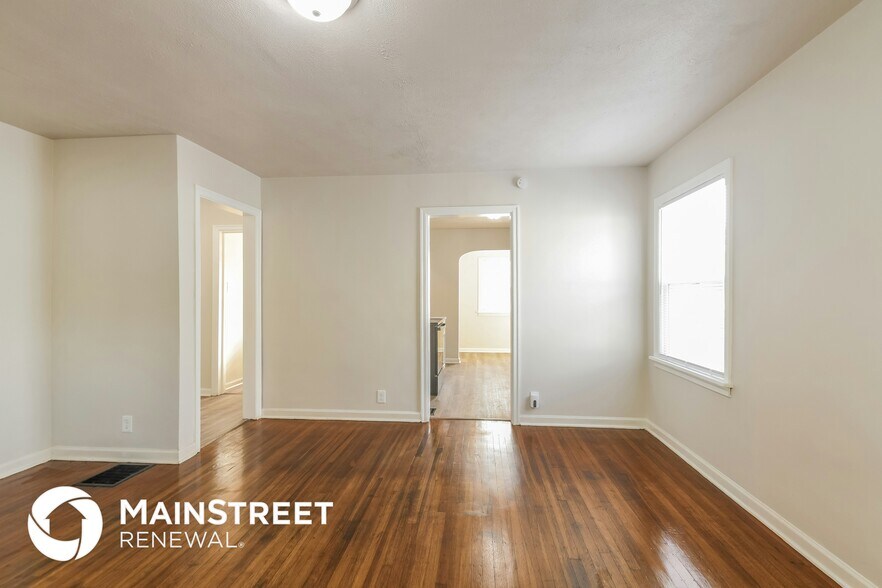 Building Photo - 1934 N Bosart Ave