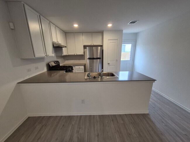 Building Photo - 12822 CHINALI SPG