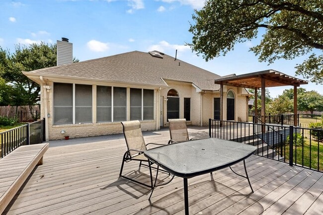 Building Photo - 15114 Wells Port Dr