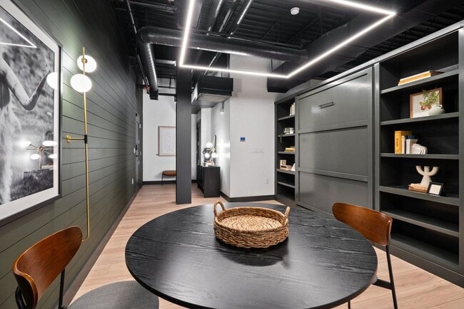 Building Photo - Stunning Fully Furnished Condo in Downtown...