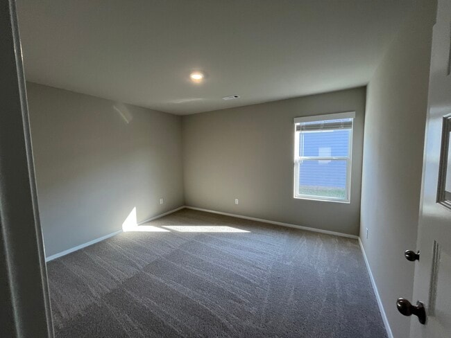 Building Photo - 2611 E Meramec St