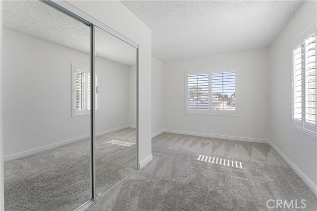 Building Photo - 12832 King Canyon Rd