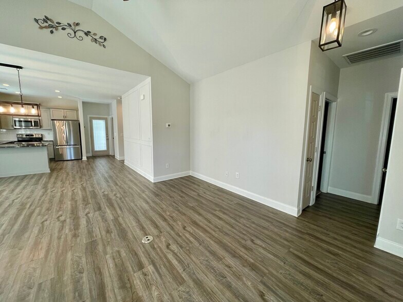 Building Photo - 1117 Turlington Rd