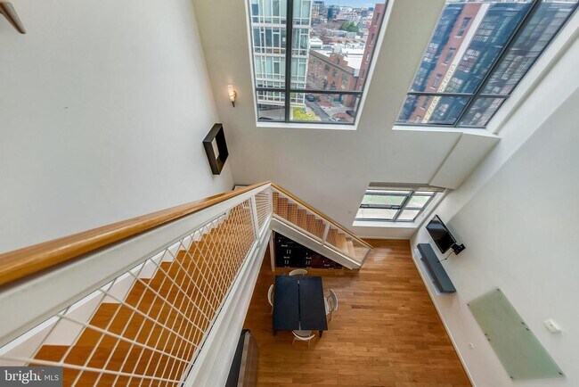 Building Photo - 1414 Belmont St NW