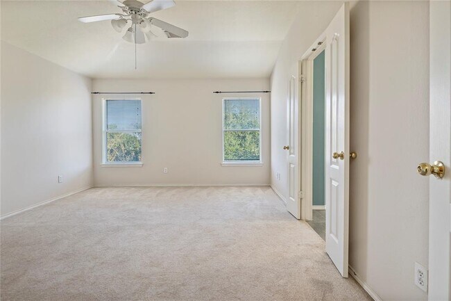 Building Photo - 2306 Hayfield Square