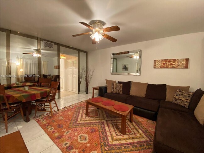 Building Photo - 1050 Atlantic Shores Blvd