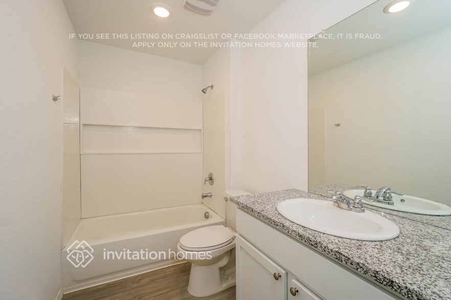 Building Photo - 121 Parish Ln
