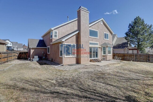 Building Photo - 5934 Instone Cir