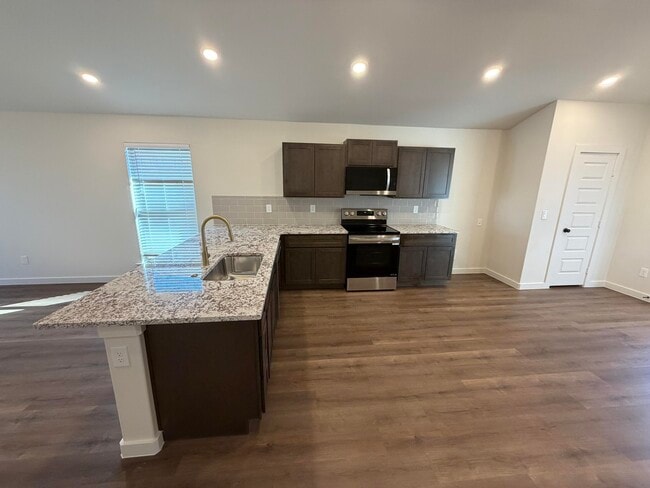 Building Photo - 3017 139th St