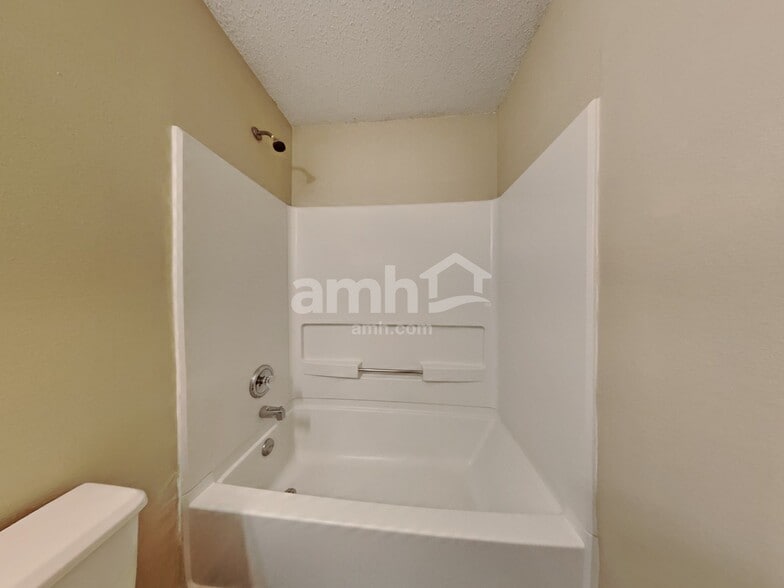 Building Photo - 6709 Everbloom Ln