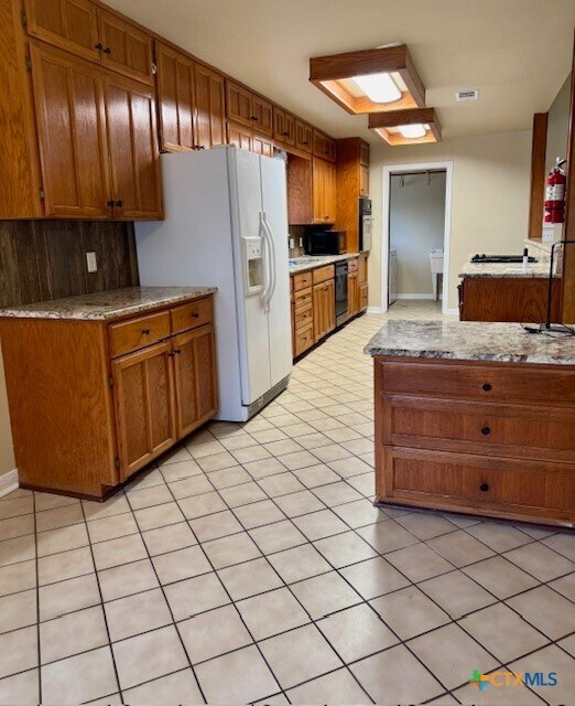 Building Photo - 1301 Fieldcrest