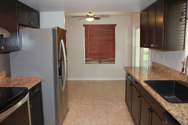 Building Photo - Awesome Mesa Location! Recker and Brown