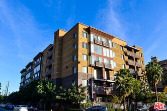Building Photo - 629 Traction Ave