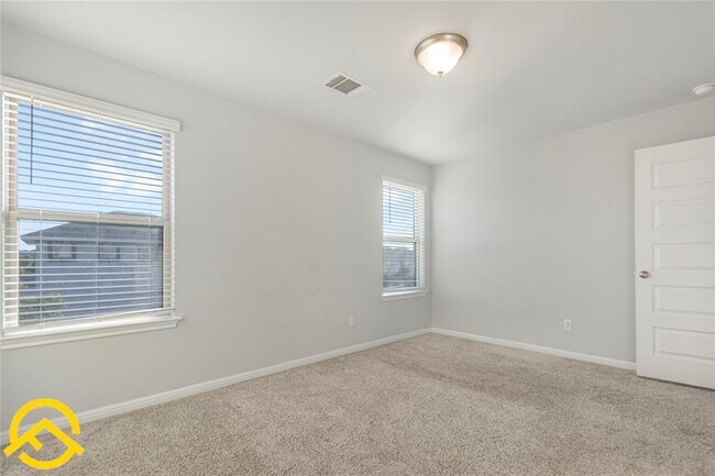 Building Photo - 3008 Sage Ranch Dr