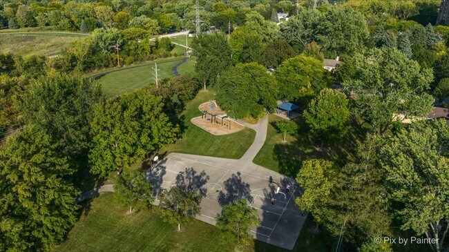 Building Photo - 1 Renaissance Pl