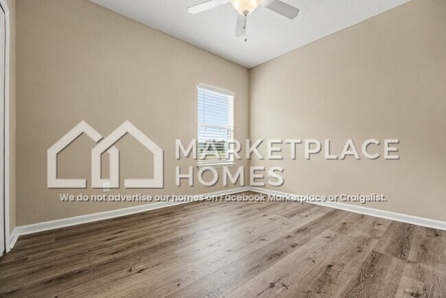 Building Photo - 10013 Logan Falls Ct