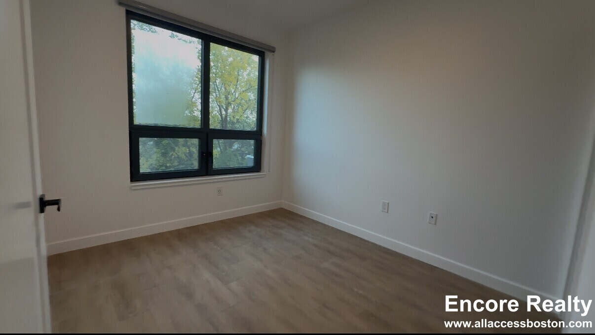 Building Photo - 199 Gardner St