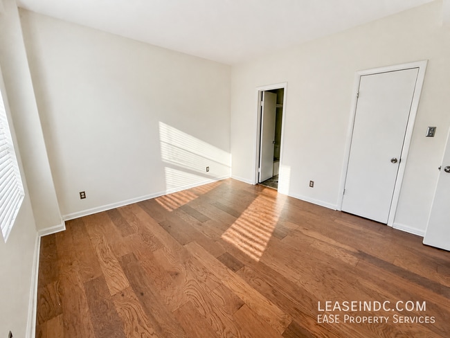 Building Photo - 1133 13th St NW