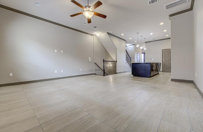 Building Photo - 11825 Terraza Cir