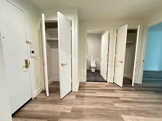 Building Photo - 1 bedroom in BRONX NY 10463