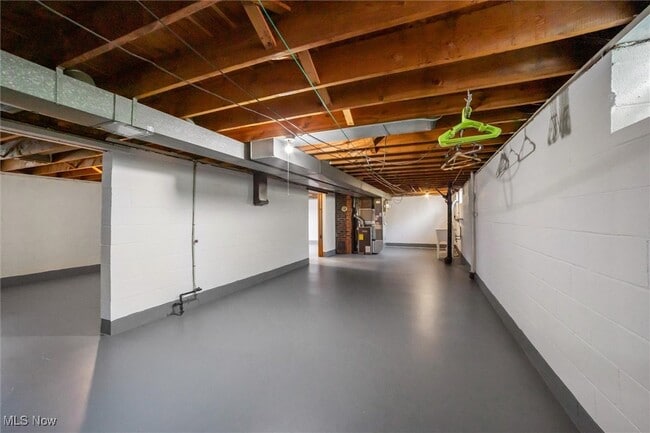 Building Photo - 5440 E 141st St