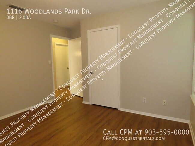 Building Photo - 1116 Woodlands Park Dr