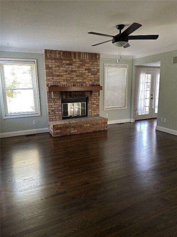 Building Photo - 16407 Westglen Farms Dr