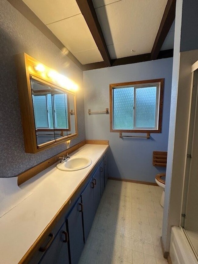 Building Photo - 29287 Wallace St