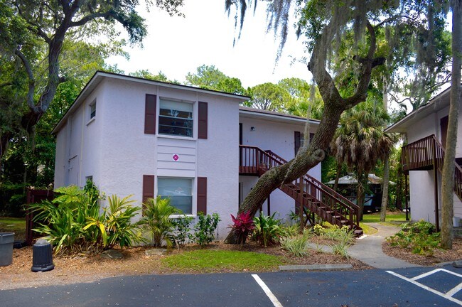 Building Photo - Forest West Apartments