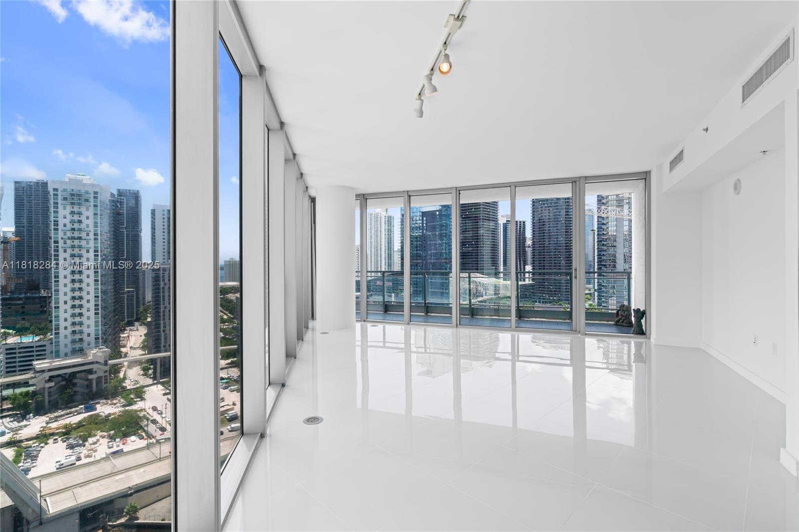 Building Photo - 1300 S Miami Ave