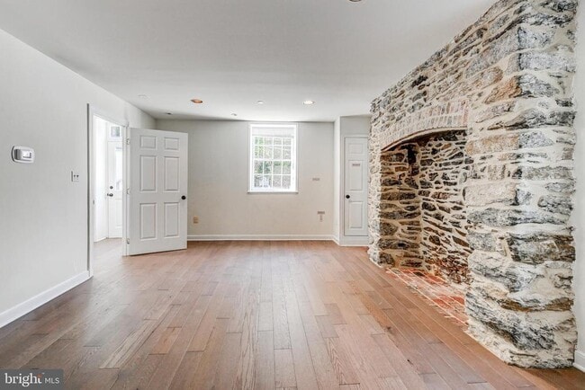 Building Photo - 804 Oella Ave