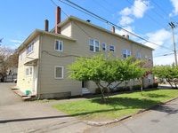 Building Photo - 7630 SE Woodstock Blvd