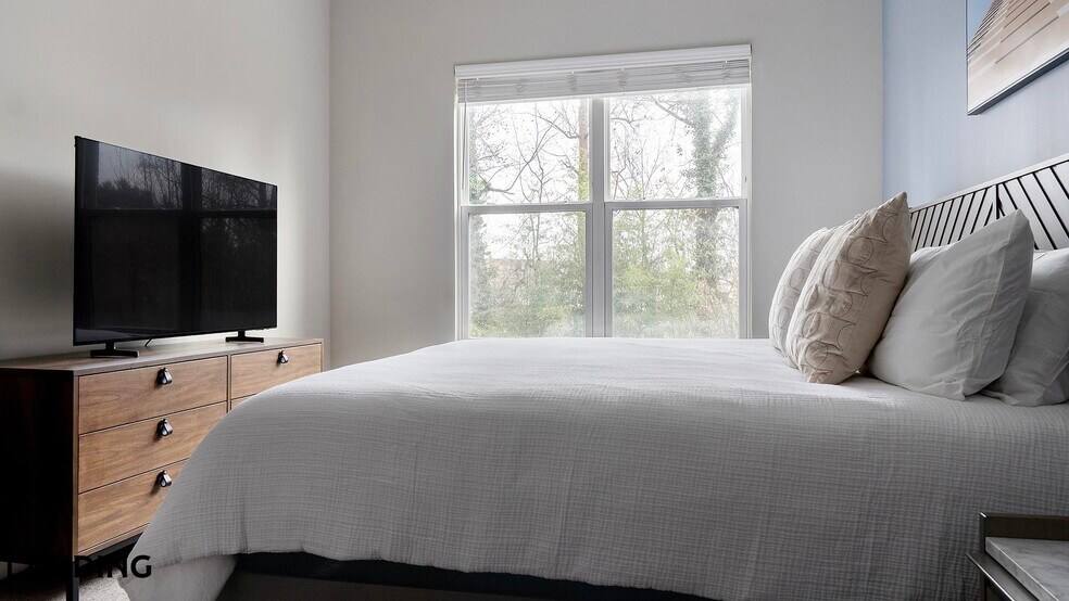 Building Photo - 2550 Blackmon Dr