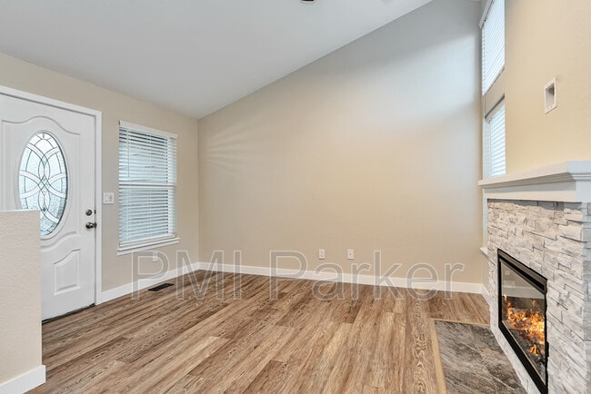 Building Photo - 8487 Wheatgrass Cir