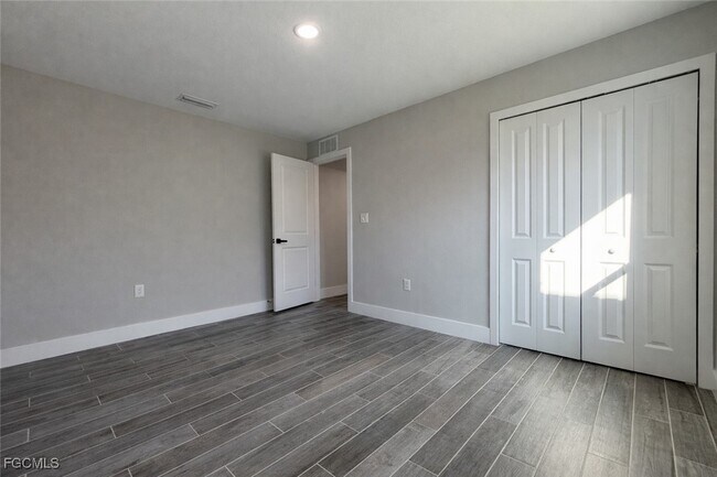 Building Photo - 2321 NW 30th Terrace