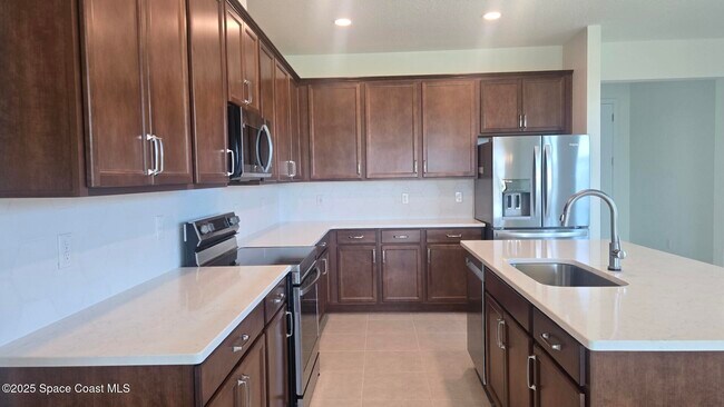 Building Photo - 8578 Rocard Ct