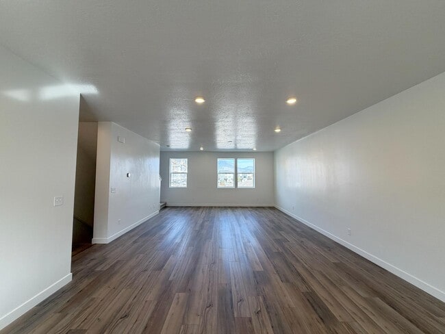 Building Photo - 502 S 1140 W