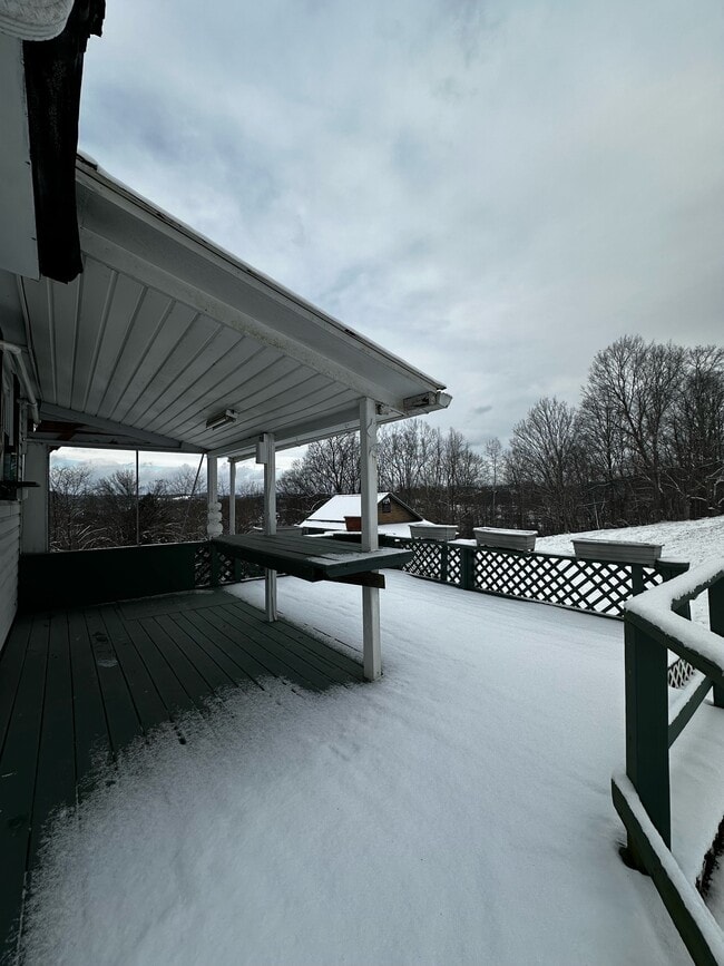 Building Photo - 223 Vinegar Hill Rd