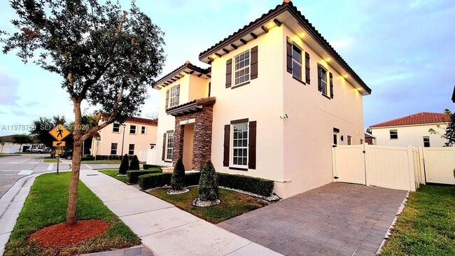 Building Photo - 17070 SW 91st St