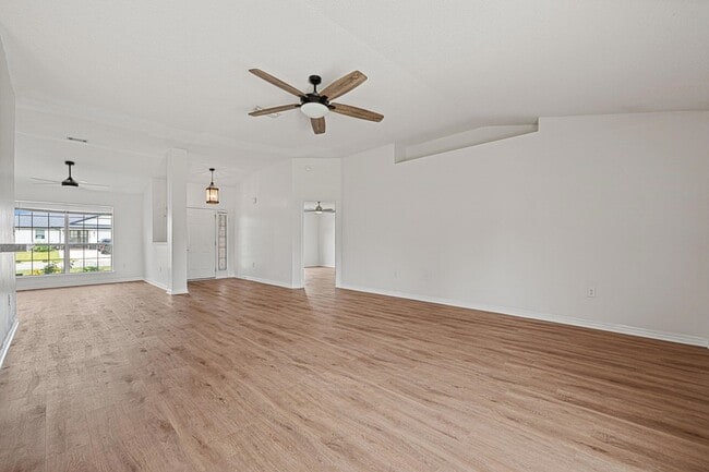 Building Photo - 8517 High School Blvd