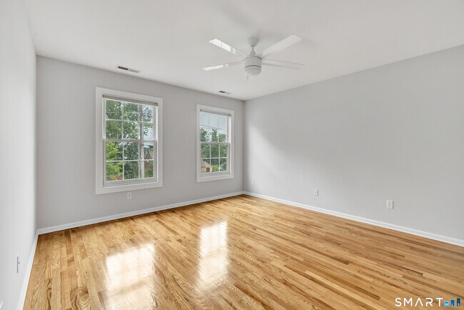Building Photo - 36 Pawtucket Ave