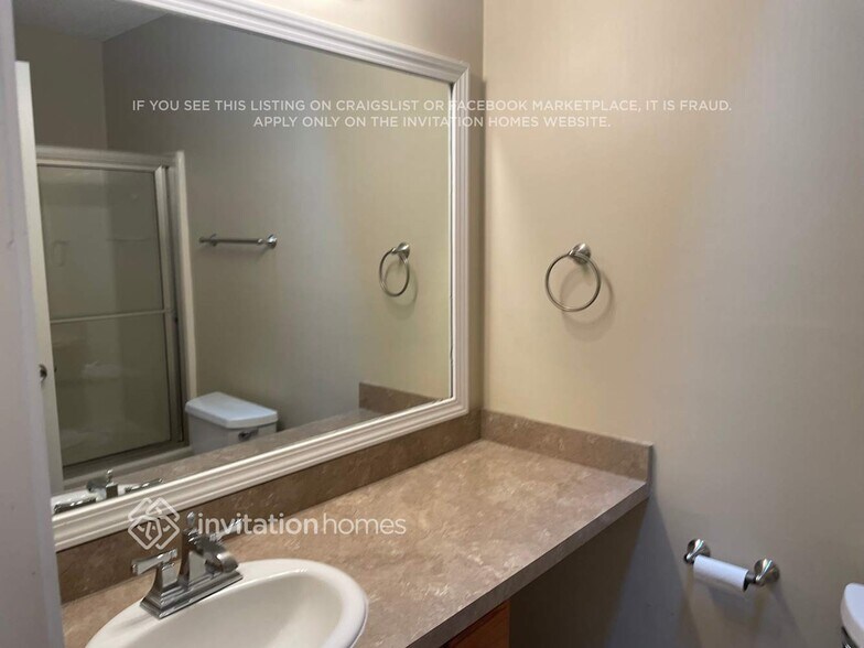 Building Photo - 1495 Chaseway Cir