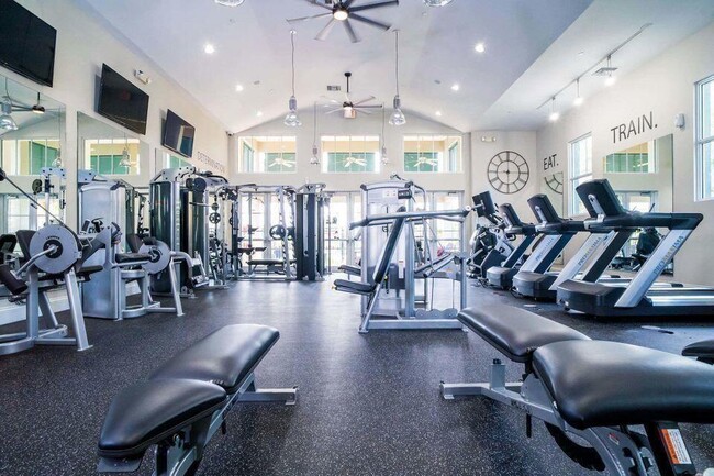 Building Photo - 960 Millbrae Ct