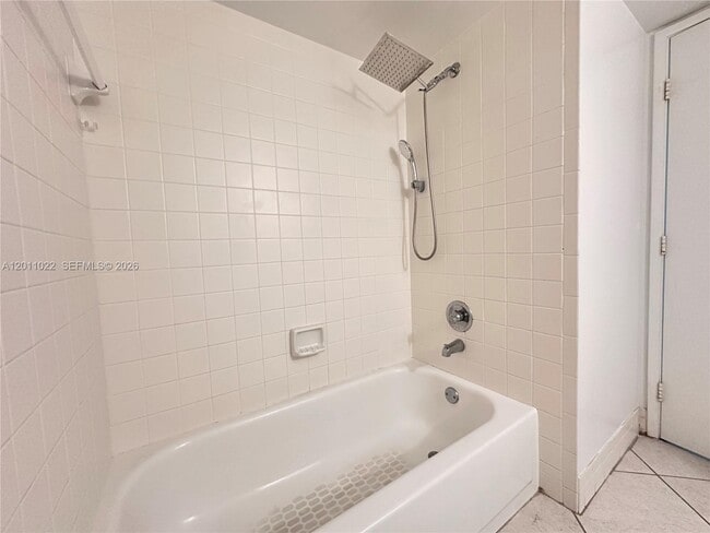 Building Photo - 13455 SW 16th Ct