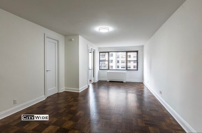 Building Photo - Washington Irving House