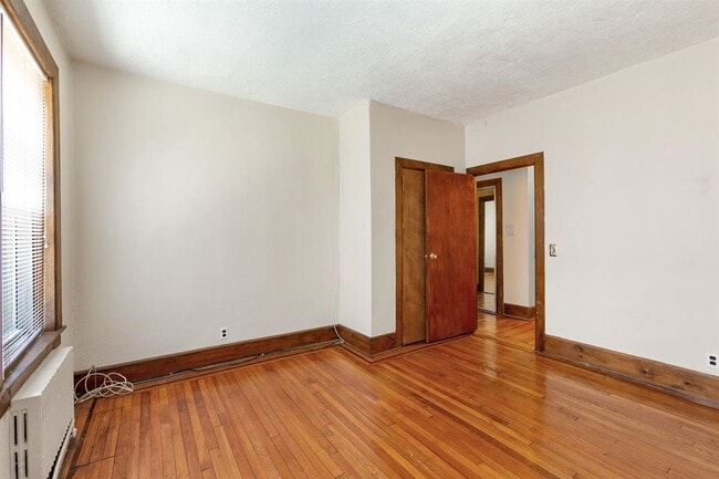 Building Photo - 1000 Hudson St