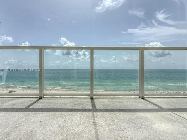 Building Photo - 5701 Collins Ave